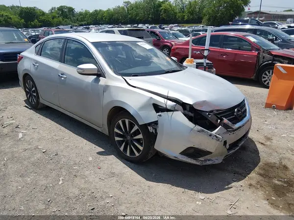1N4AL3AP3HC175030 2017 NISSAN ALTIMA - Image 1