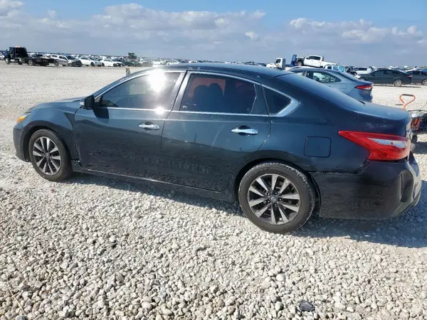 1N4AL3AP3HC175318 2017 NISSAN ALTIMA - Image 2
