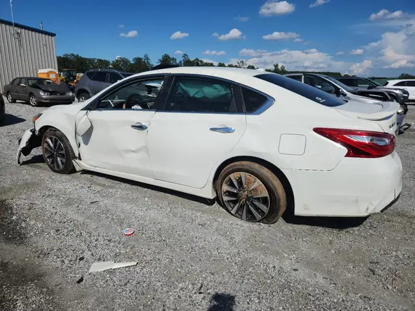 1N4AL3AP3HC175979 2017 NISSAN ALTIMA - Image 2