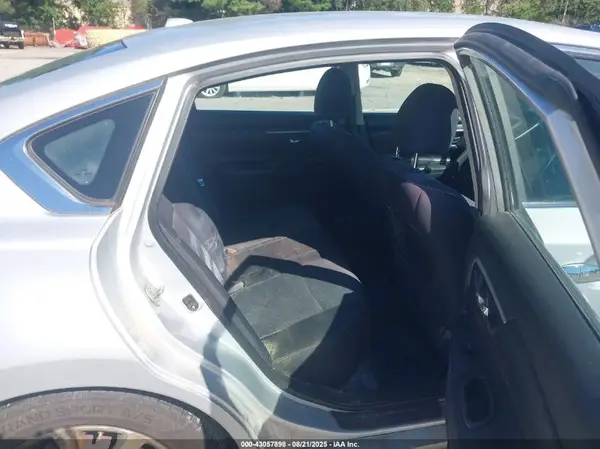 1N4AL3AP3HC177036 2017 NISSAN ALTIMA - Image 8