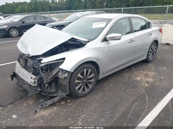 1N4AL3AP3HC177053 2017 NISSAN ALTIMA - Image 2