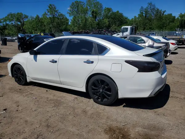 1N4AL3AP3HC177182 2017 NISSAN ALTIMA - Image 2
