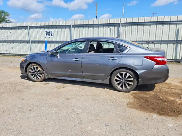 1N4AL3AP3HC177814 2017 NISSAN ALTIMA - Image 2