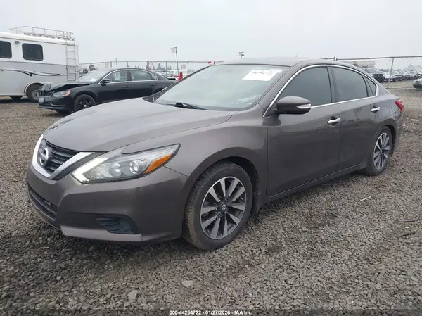 1N4AL3AP3HC178218 2017 NISSAN ALTIMA - Image 2
