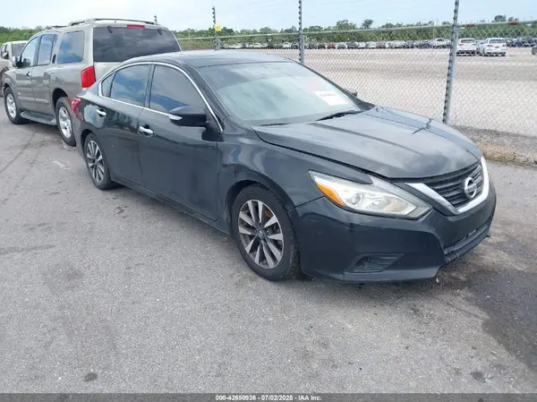 1N4AL3AP3HC185234 2017 NISSAN ALTIMA - Image 1