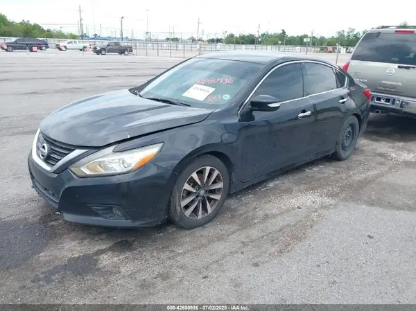 1N4AL3AP3HC185234 2017 NISSAN ALTIMA - Image 2