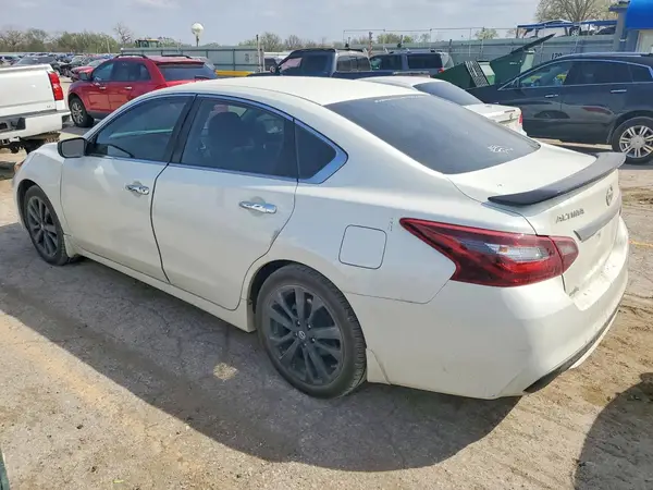 1N4AL3AP3HC186707 2017 NISSAN ALTIMA - Image 2