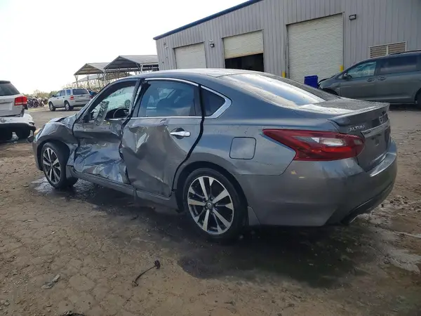 1N4AL3AP3HC188764 2017 NISSAN ALTIMA - Image 2