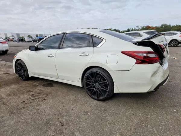 1N4AL3AP3HC189851 2017 NISSAN ALTIMA - Image 2