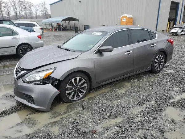 1N4AL3AP3HC192572 2017 NISSAN ALTIMA - Image 1