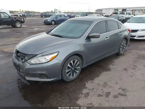 1N4AL3AP3HC192667 2017 NISSAN ALTIMA - Image 2