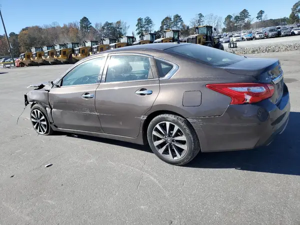 1N4AL3AP3HC197125 2017 NISSAN ALTIMA - Image 2
