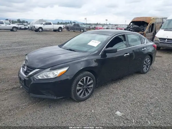 1N4AL3AP3HC199618 2017 NISSAN ALTIMA - Image 2