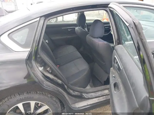 1N4AL3AP3HC199618 2017 NISSAN ALTIMA - Image 8