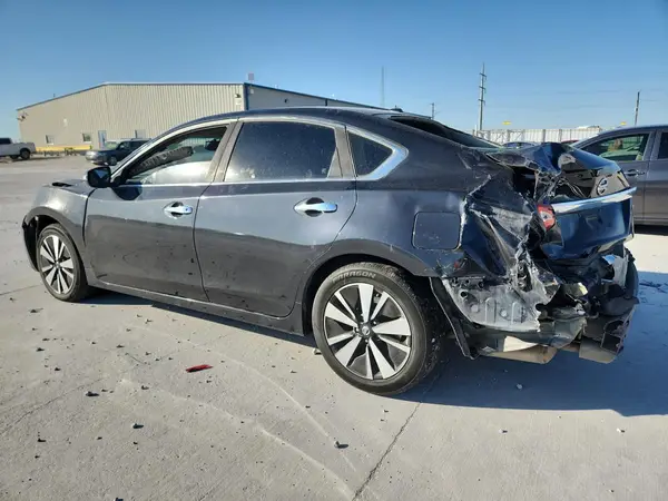 1N4AL3AP3HC200203 2017 NISSAN ALTIMA - Image 2