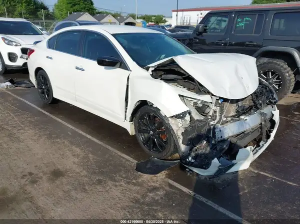 1N4AL3AP3HC202002 2017 NISSAN ALTIMA - Image 1