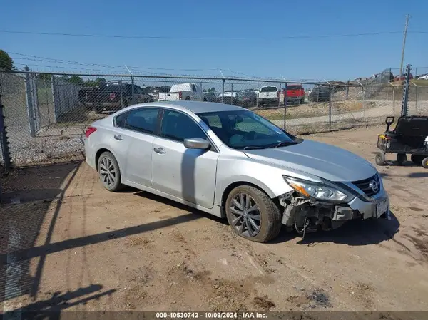 1N4AL3AP3HC202954 2017 NISSAN ALTIMA - Image 1