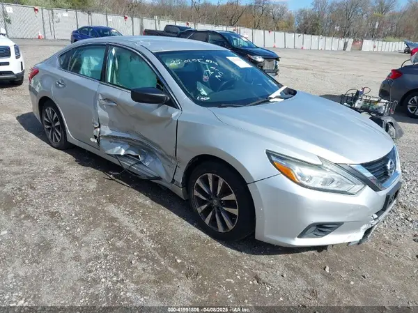 1N4AL3AP3HC204722 2017 NISSAN ALTIMA - Image 1