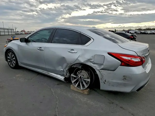 1N4AL3AP3HC206227 2017 NISSAN ALTIMA - Image 2