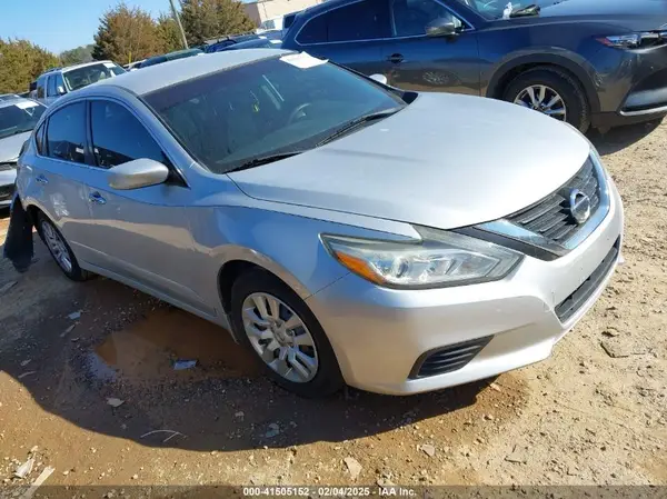 1N4AL3AP3HC207913 2017 NISSAN ALTIMA - Image 1