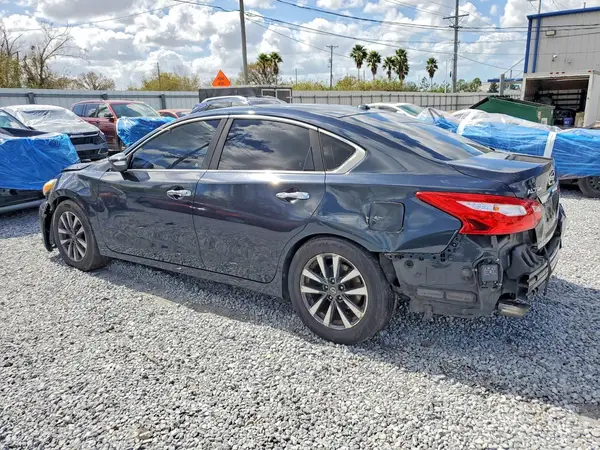 1N4AL3AP3HC208222 2017 NISSAN ALTIMA - Image 2