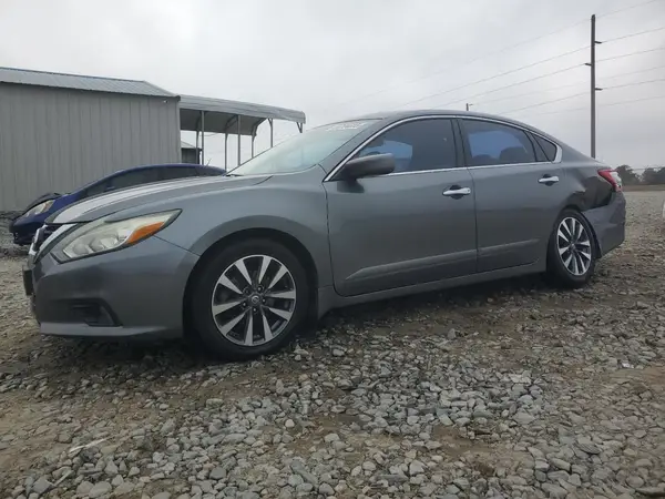 1N4AL3AP3HC208768 2017 NISSAN ALTIMA - Image 1