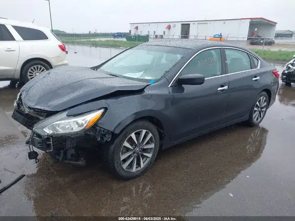 1N4AL3AP3HC209130 2017 NISSAN ALTIMA - Image 2