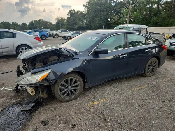 1N4AL3AP3HC210164 2017 NISSAN ALTIMA - Image 1