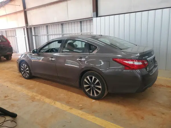 1N4AL3AP3HC212111 2017 NISSAN ALTIMA - Image 2