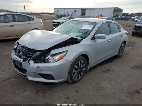 1N4AL3AP3HC213842 2017 NISSAN ALTIMA - Image 2
