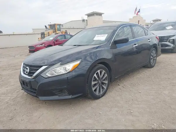 1N4AL3AP3HC214179 2017 NISSAN ALTIMA - Image 2