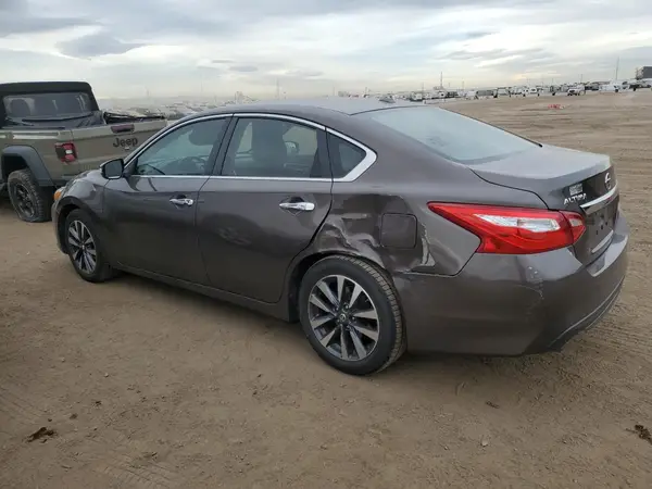 1N4AL3AP3HC215042 2017 NISSAN ALTIMA - Image 2