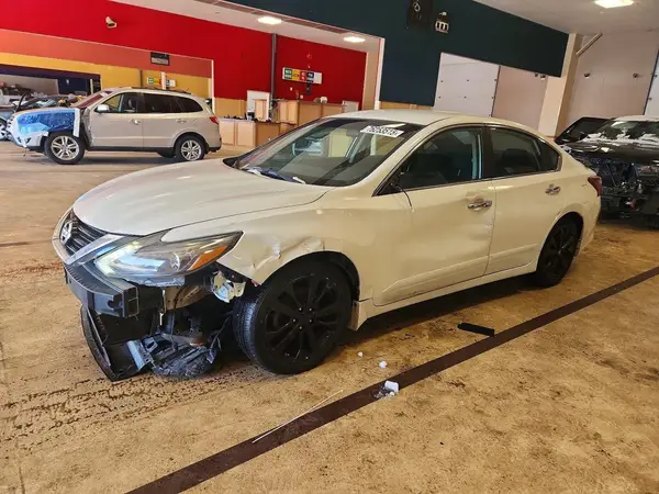1N4AL3AP3HC216742 2017 NISSAN ALTIMA - Image 1