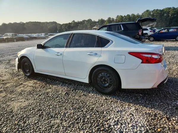 1N4AL3AP3HC216854 2017 NISSAN ALTIMA - Image 2