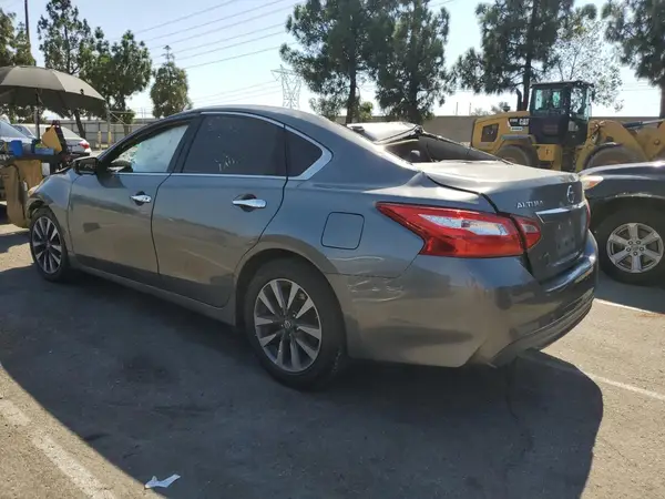 1N4AL3AP3HC228213 2017 NISSAN ALTIMA - Image 2