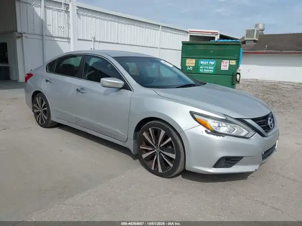 1N4AL3AP3HC230723 2017 NISSAN ALTIMA - Image 1