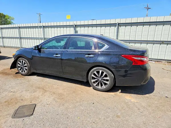 1N4AL3AP3HC231080 2017 NISSAN ALTIMA - Image 2