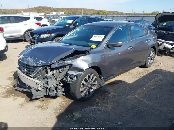1N4AL3AP3HC231144 2017 NISSAN ALTIMA - Image 2