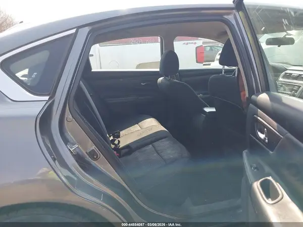 1N4AL3AP3HC231239 2017 NISSAN ALTIMA - Image 8