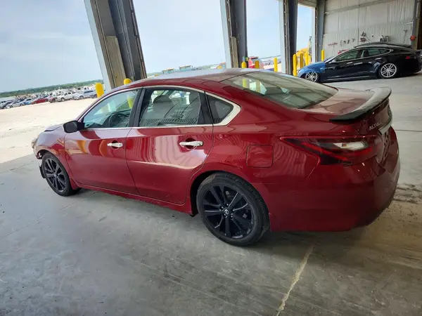 1N4AL3AP3HC231824 2017 NISSAN ALTIMA - Image 2