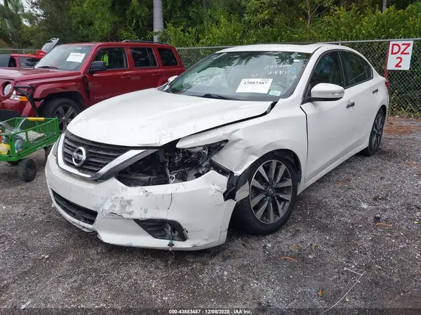 1N4AL3AP3HC232990 2017 NISSAN ALTIMA - Image 2