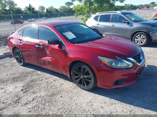 1N4AL3AP3HC233329 2017 NISSAN ALTIMA - Image 1