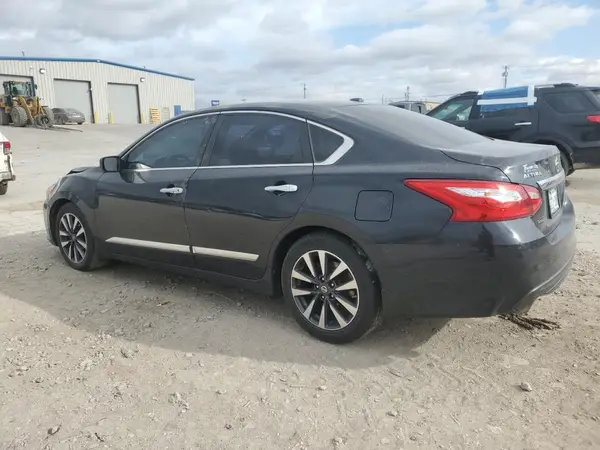 1N4AL3AP3HC235257 2017 NISSAN ALTIMA - Image 2