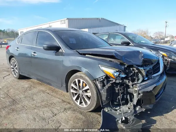 1N4AL3AP3HC237543 2017 NISSAN ALTIMA - Image 1