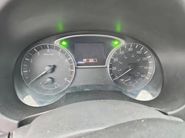 1N4AL3AP3HC238028 2017 NISSAN ALTIMA - Image 8