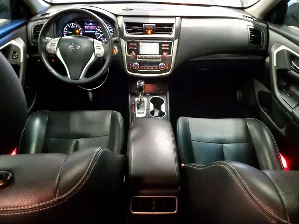 1N4AL3AP3HC238093 2017 NISSAN ALTIMA - Image 8