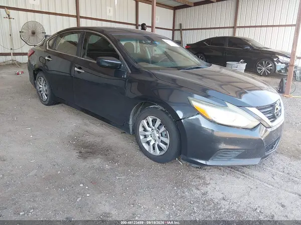1N4AL3AP3HC238143 2017 NISSAN ALTIMA - Image 1