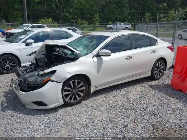 1N4AL3AP3HC239115 2017 NISSAN ALTIMA - Image 2