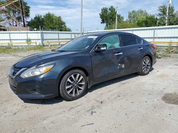 1N4AL3AP3HC239860 2017 NISSAN ALTIMA - Image 1