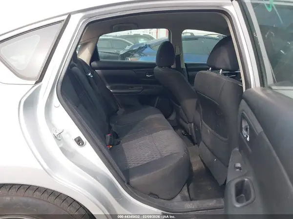 1N4AL3AP3HC241155 2017 NISSAN ALTIMA - Image 8